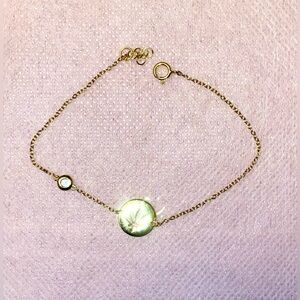 Elegant Gold Tone 925 Silver Bracelet with Leaf Pendant